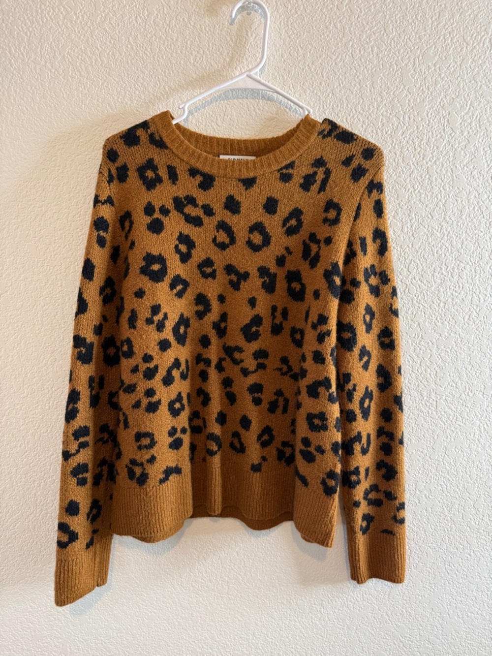 Old Navy Black & Camel Leopard Crewneck Sweater